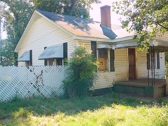 3rd image of 109 W Roosevelt Dr