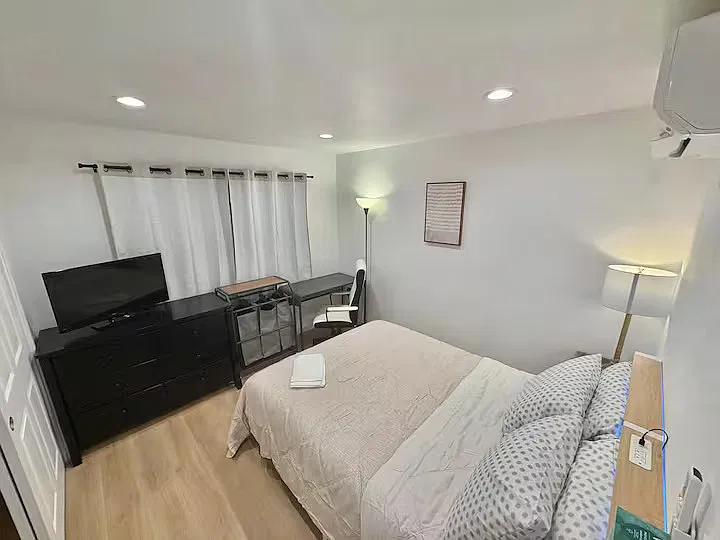 1 bed, 780 sqft, $1,600 — Photo 2