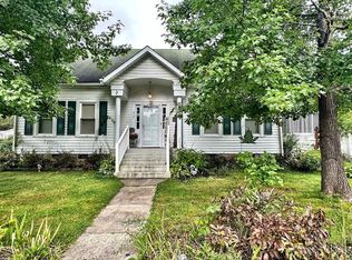 214 W Wiseman Ave, Fayetteville, WV 25840