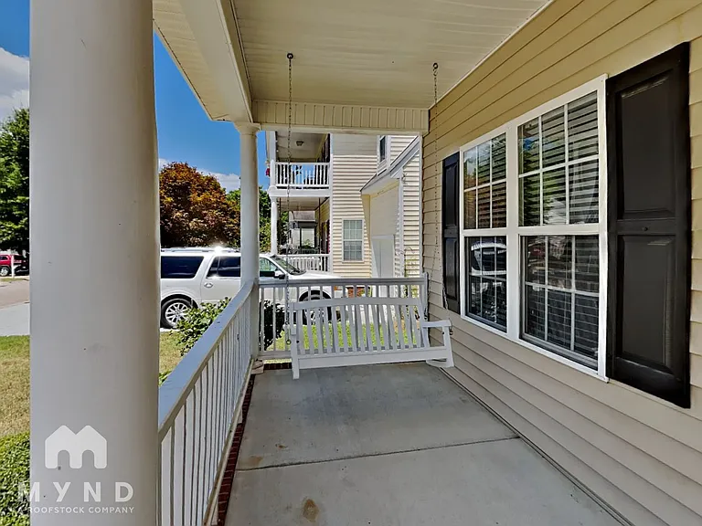 5821 Wynmore Rd — Photo 2