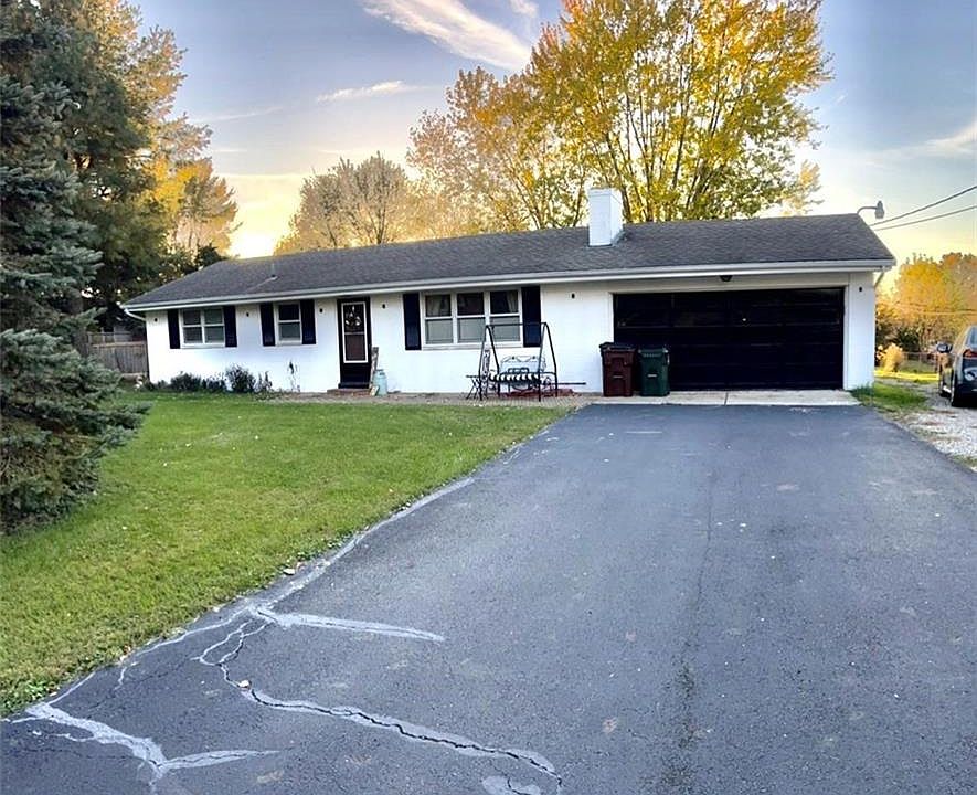 1st image of 3949 Sterling Dr