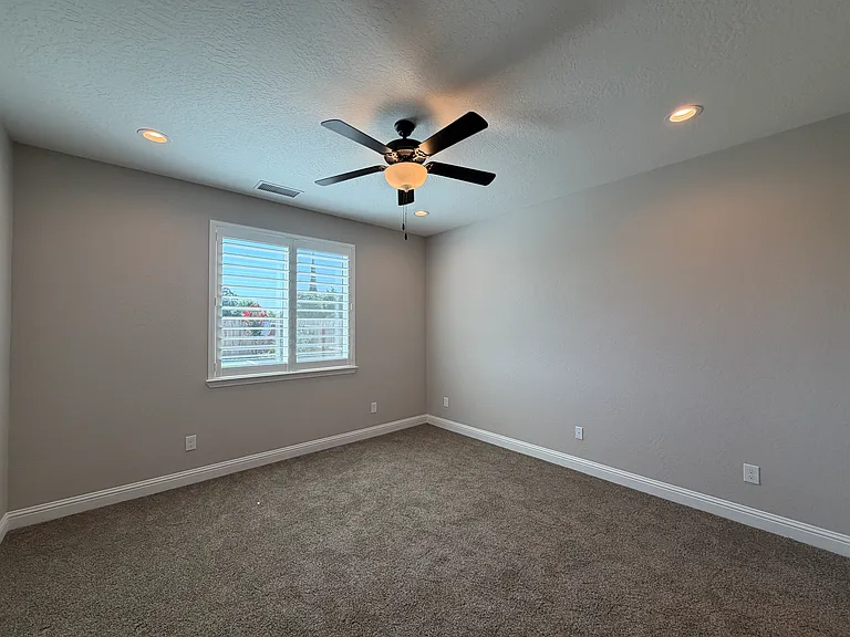 977 S Koleen Ave — Photo 12