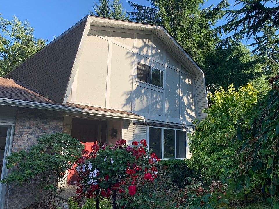 1st image of 4810 152nd Pl SE