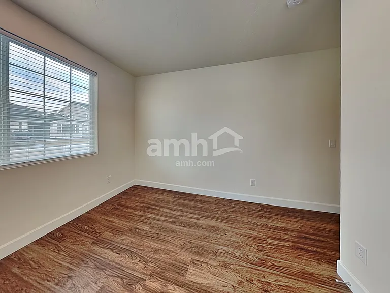 5032 W Milliron Dr — Photo 21