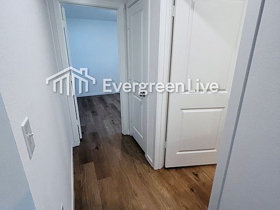 3rd image of 62 Mapleview Dr