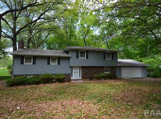 232 E Acorn Dr, East Peoria, IL 61611