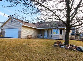 13901 Sunset Lake Dr, Burnsville, MN 55337