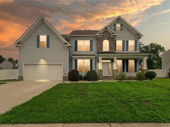 700 Renee Ln, Chesapeake, VA 23322