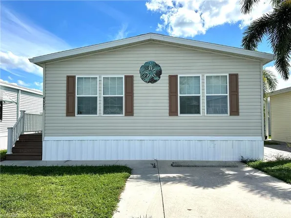 4521 Robert E Lee BLVD E, ESTERO, FL 33928