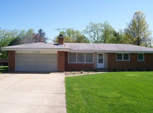 21W179 Woodview Dr, Itasca, IL 60143