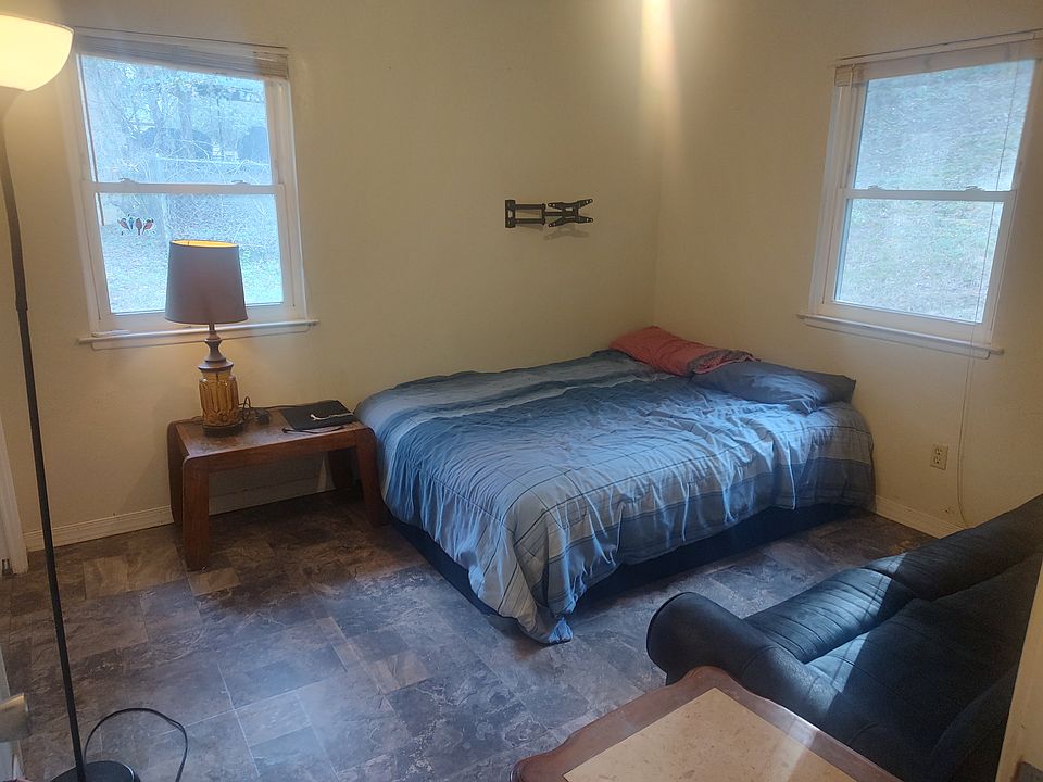 1st image of 1825 Portland Ave