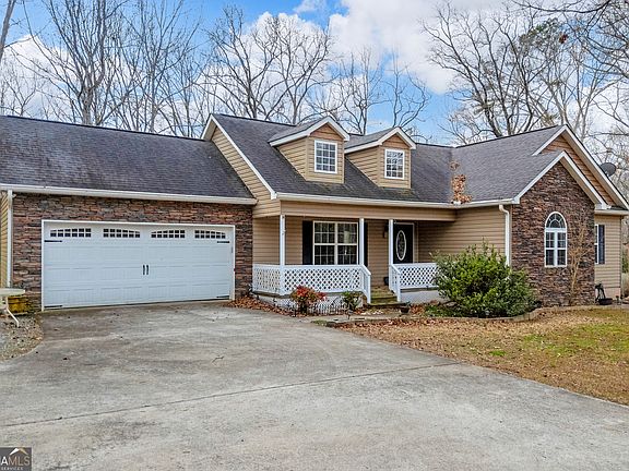 5th image of 297 Hillandale Dr