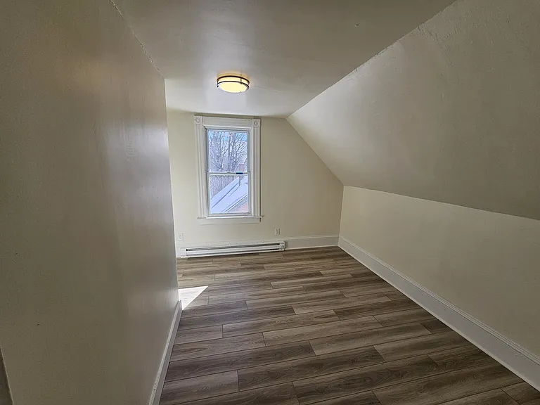 227 Rockingham St #3 — Photo 8