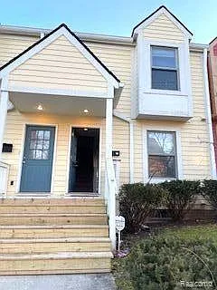 213 Arcade St photo 1