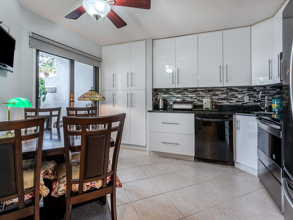 1st image of 7485 Glendevon Lane #1102