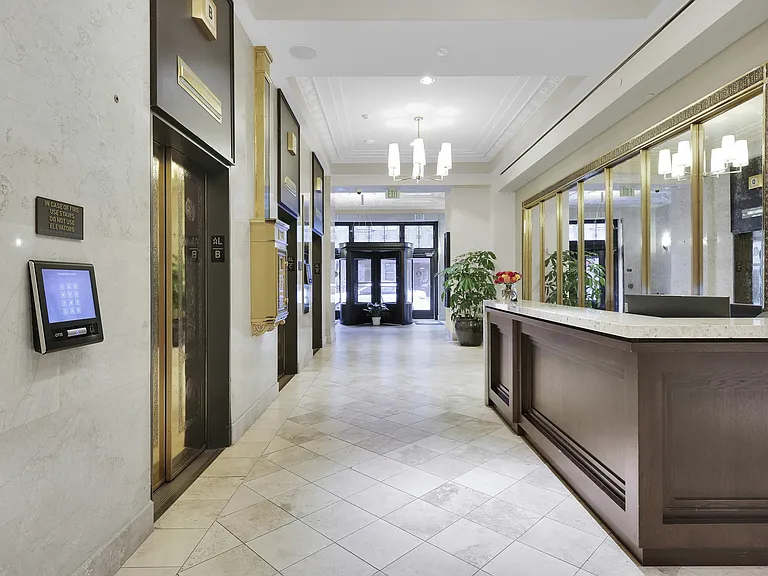 The Residences at Barnett — Photo 11