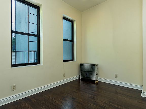 2nd image of 157 Evergreen Ave #2A