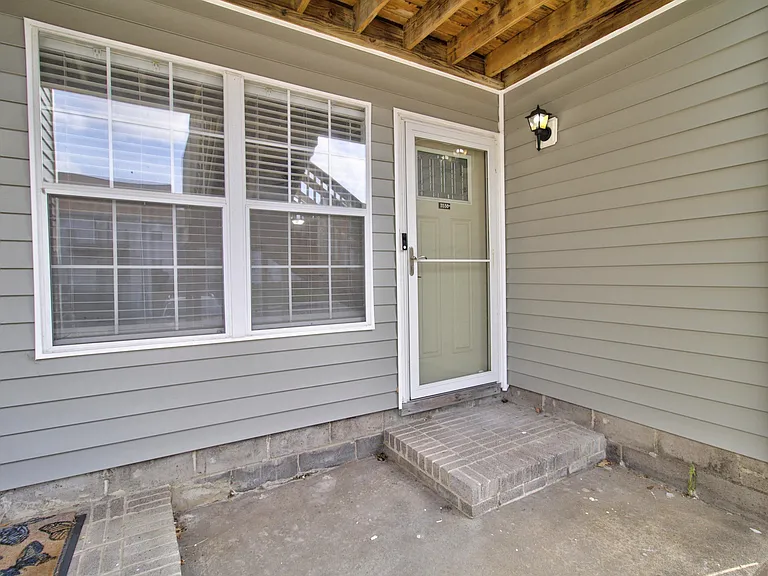 3536 Dublin Ct — Photo 3