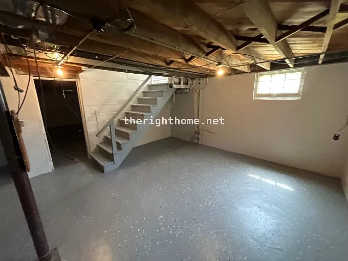 2886 Martin Ave — Photo 15