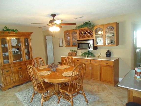 4th image of 1725 Vega Ave