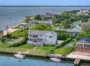 2 Bayside Ave, East Quogue, NY 11942