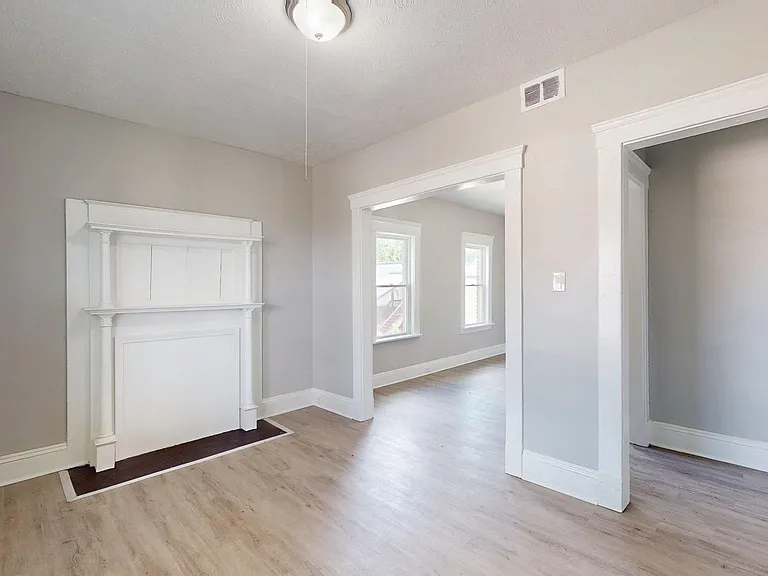 8111 Madison Ave — Photo 47
