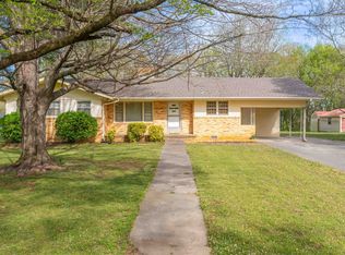106 Comer St, Rogersville, AL 35652
