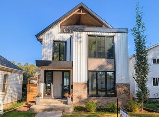 9721 96th St NW, Edmonton, AB T6C 3Z4