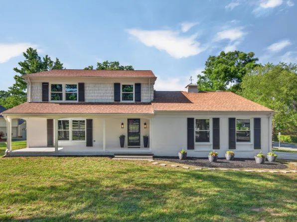 2003 Edgewood Ave, Burlington, NC 27215
