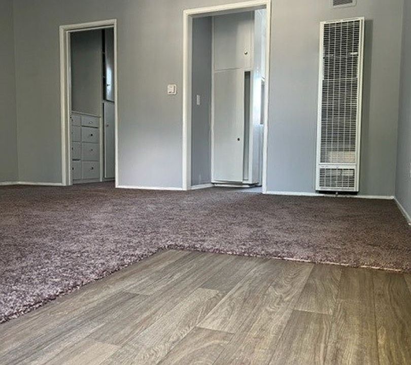 1st image of 115 N Oak St APT 34