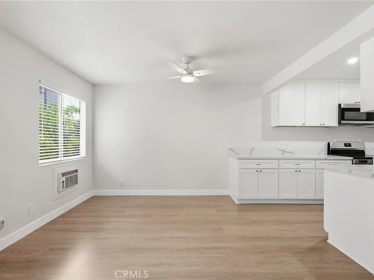 374 S Miraleste Dr #406 — Photo 8