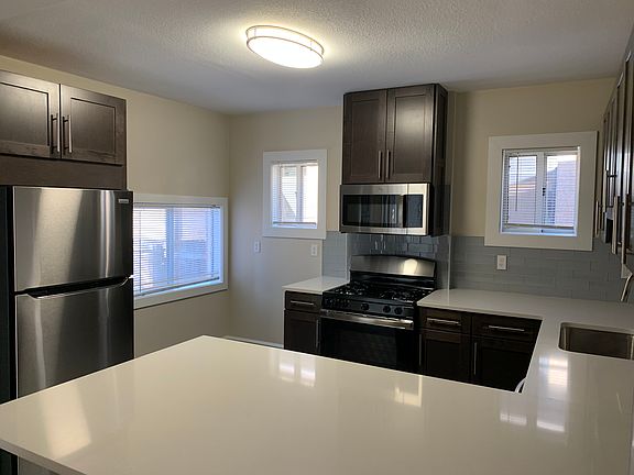5th image of 607 N Gilpin St