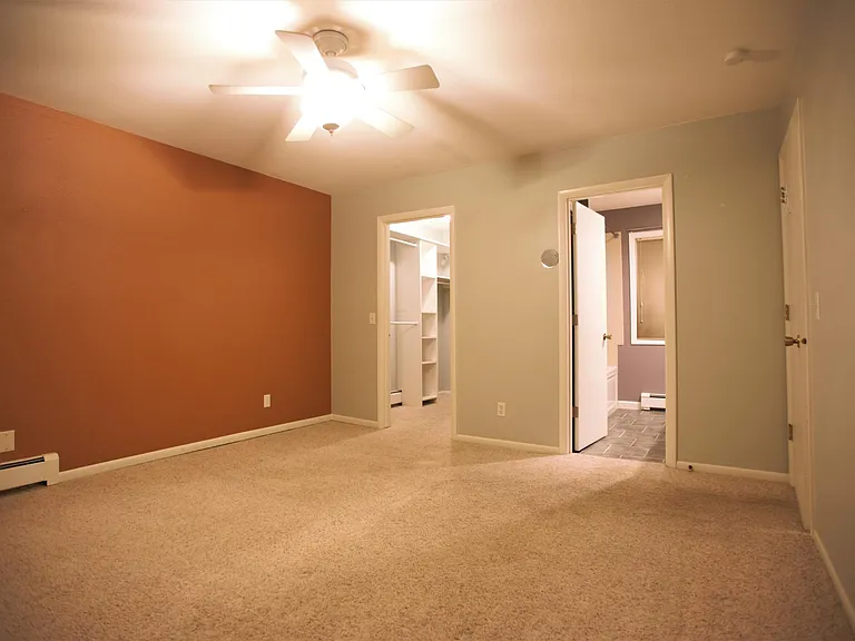 4829 Bryn Mawr Ct — Photo 4