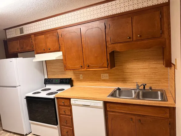 207 Turner Street, 207 Turner Ave #D, White Hall, AR 71602