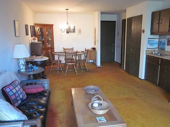4th image of 2929 Sunnyside Dr APT 325B