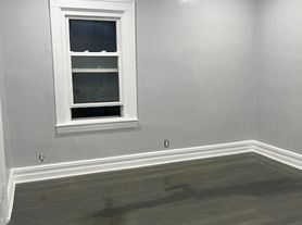 166-10 116th Ave, Jamaica, NY