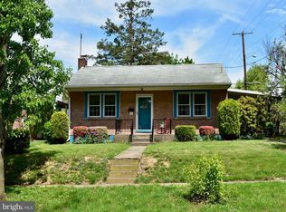 2122 Forster St, Harrisburg, PA 17103