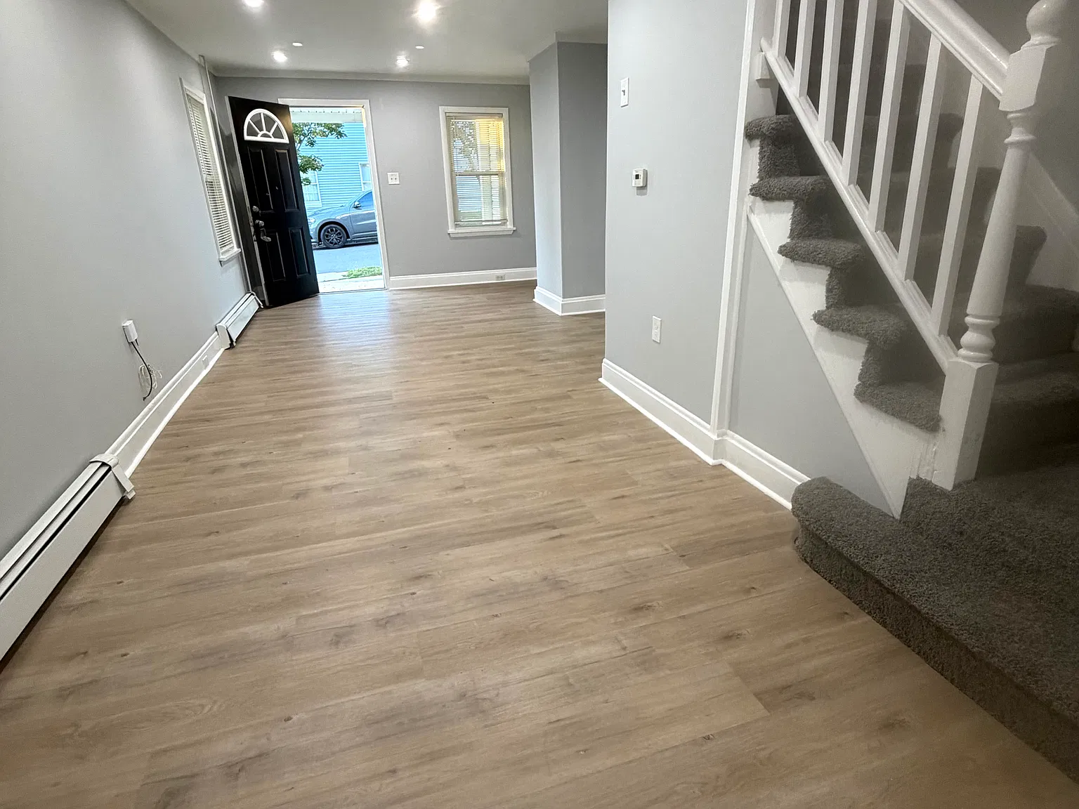 3 bed, $2,500 — Photo 2