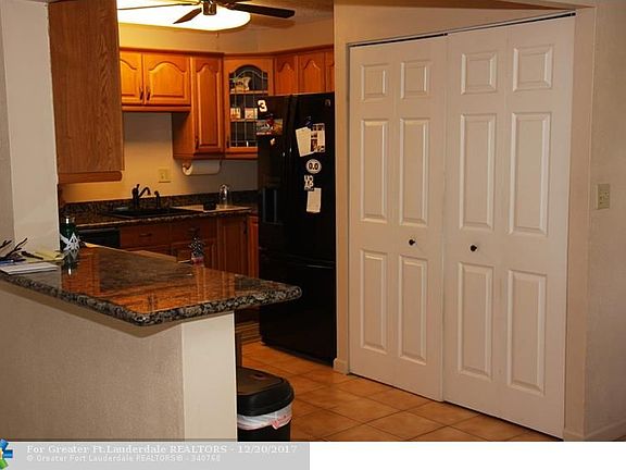 2nd image of 1819 SW 81st Ln #3-28