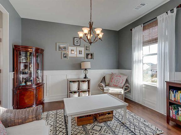4th image of 2527 Tapestry St