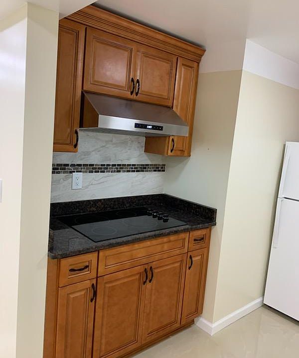 2nd image of 2416 Young Ave #1