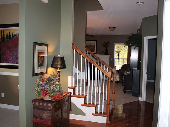 2nd image of 3201 Orange Blossom Ln