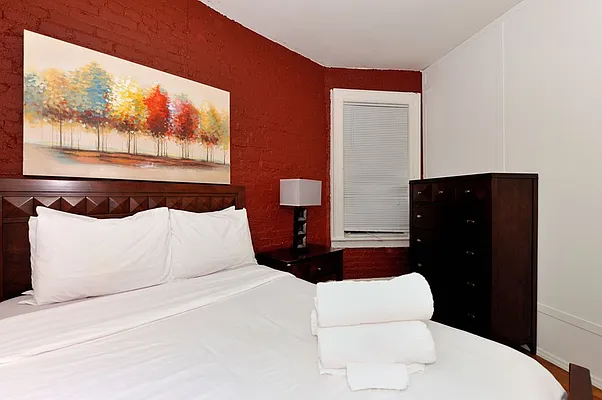 Rented by Eisenberg Exclusives | media 35