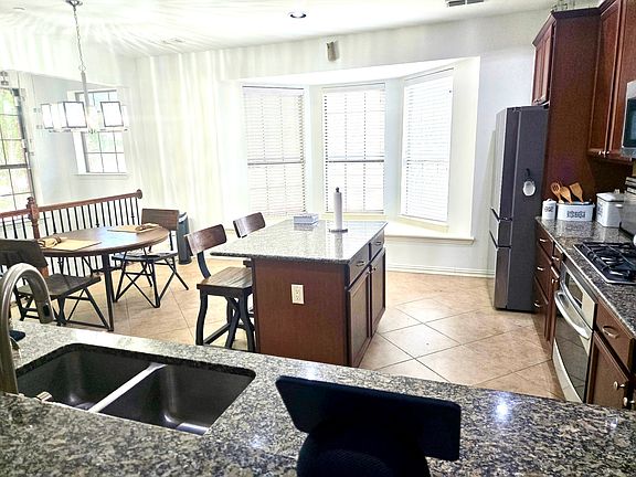 3rd image of 2536 Jacobson Dr