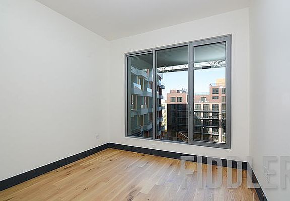 4th image of 10 Montieth St APT 613