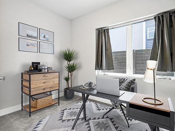 office or guest bedroom