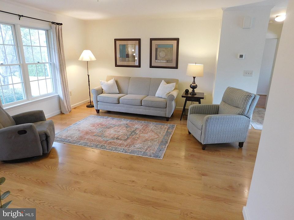 2488 Middle Rd, Lewistown, PA 17044 Zillow