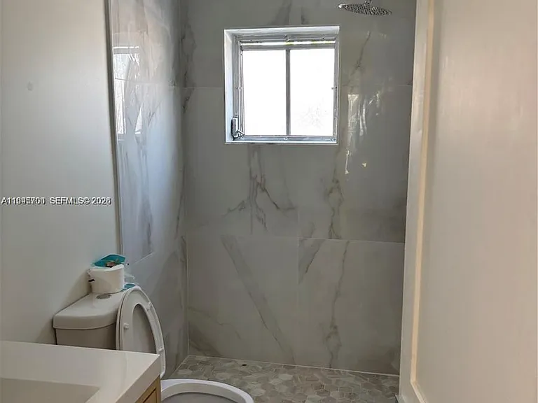 1431 S 14th Ave #107 — Photo 4