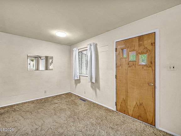4th image of 221 S Iris St
