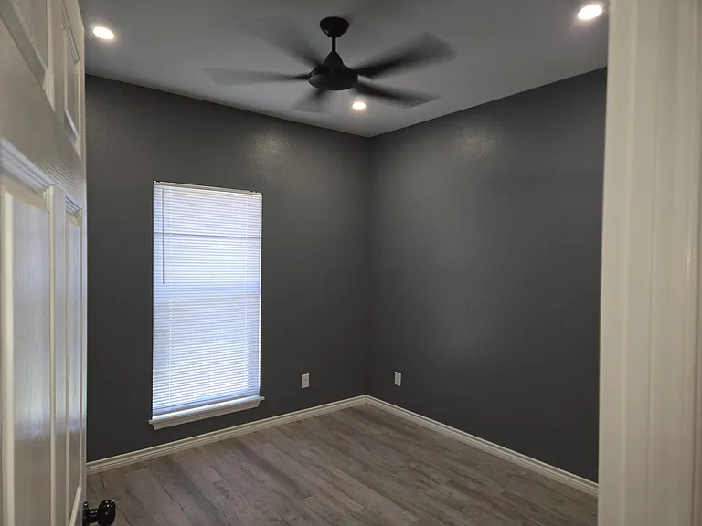 409 S Steen Dr #104 — Photo 5